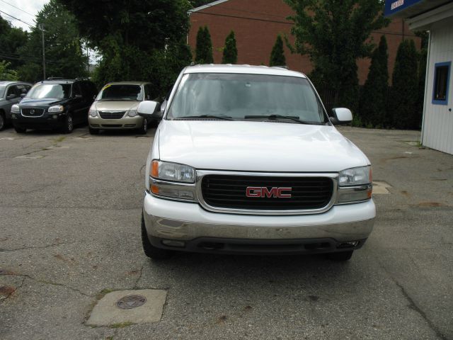 2004 GMC Yukon Ram 3500 Diesel 2-WD