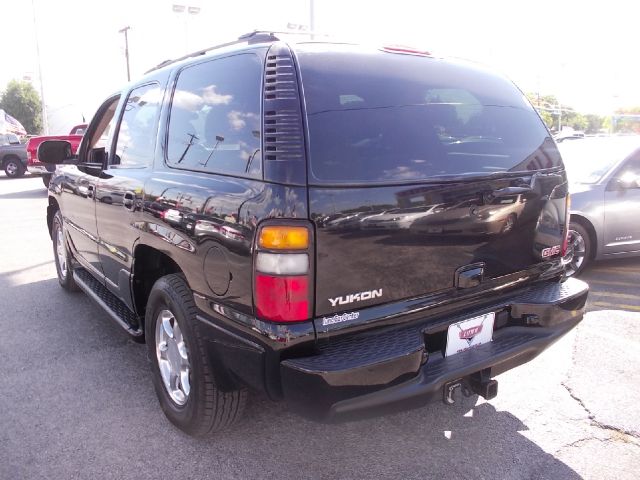 2004 GMC Yukon Base