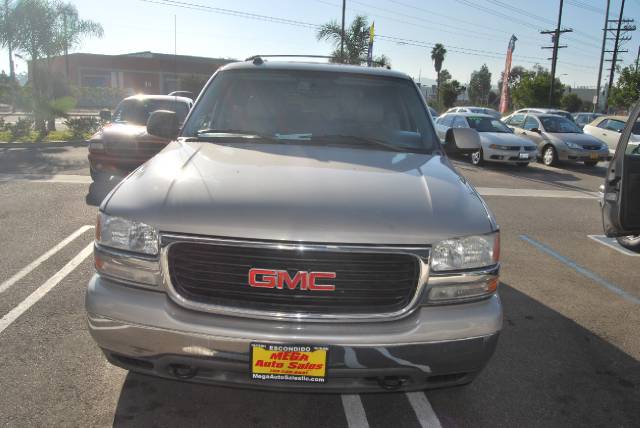 2004 GMC Yukon LS S