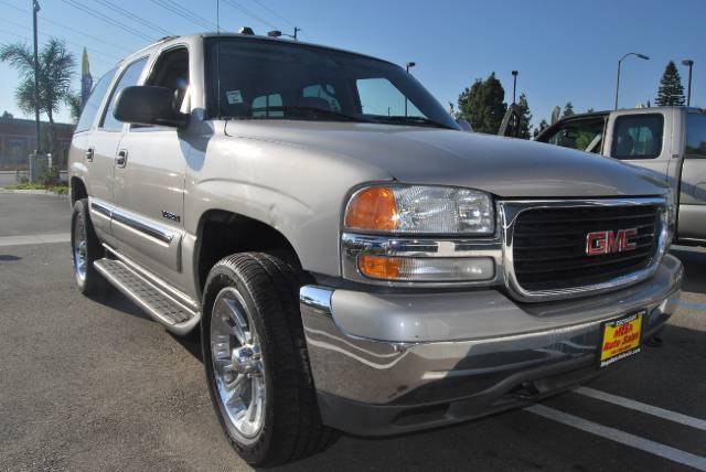 2004 GMC Yukon LS S