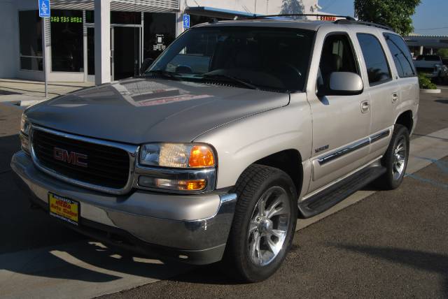 2004 GMC Yukon LS S