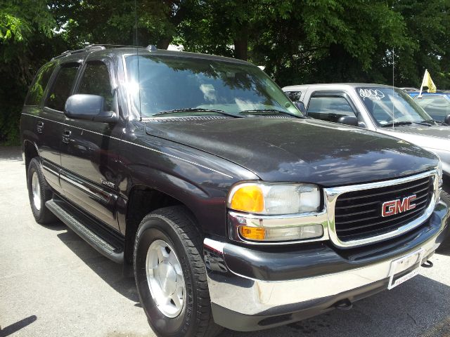 2004 GMC Yukon Ram 3500 Diesel 2-WD