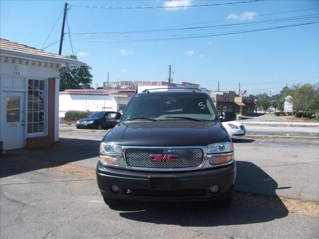 2004 GMC Yukon Unknown