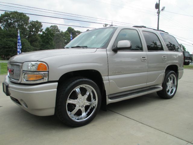 2004 GMC Yukon Base