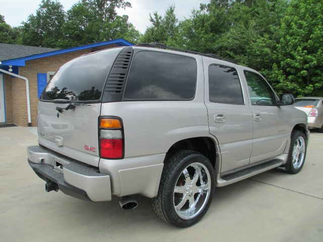 2004 GMC Yukon Base