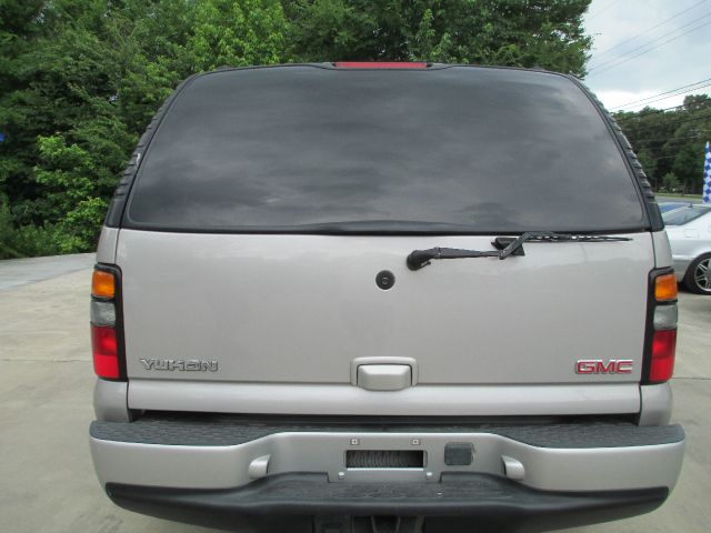 2004 GMC Yukon Base