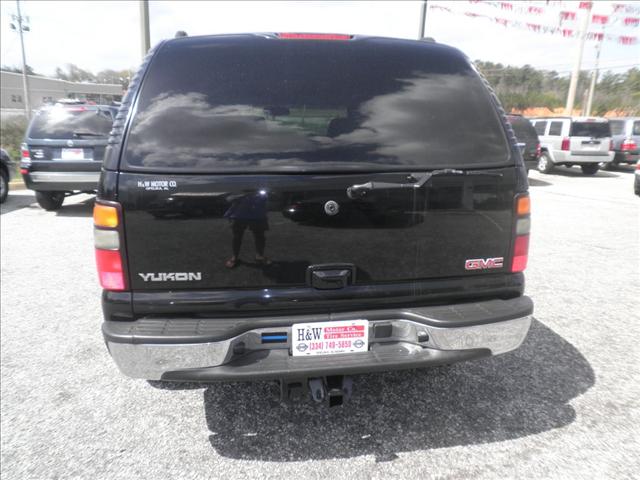 2004 GMC Yukon Unknown