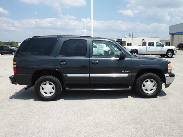 2004 GMC Yukon SLT