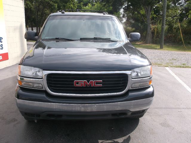 2004 GMC Yukon Ram 3500 Diesel 2-WD