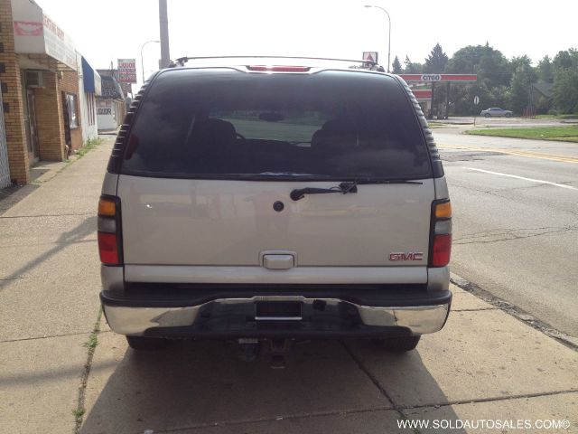 2004 GMC Yukon Ram 3500 Diesel 2-WD