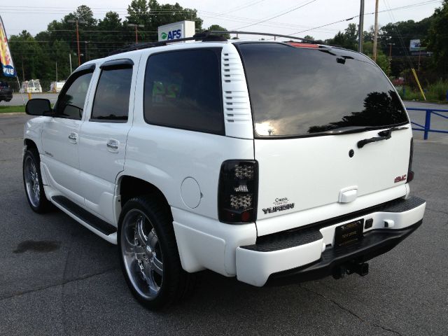 2005 GMC Yukon Base