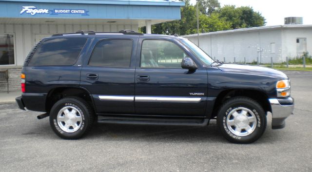 2005 GMC Yukon Wagon SE