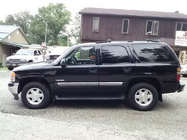 2005 GMC Yukon Ram 3500 Diesel 2-WD