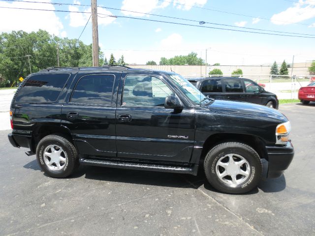 2005 GMC Yukon EX Sedan 4D