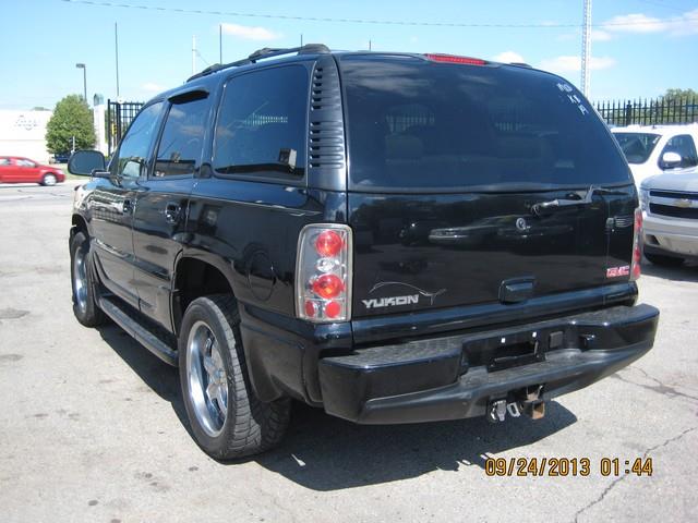 2005 GMC Yukon Base