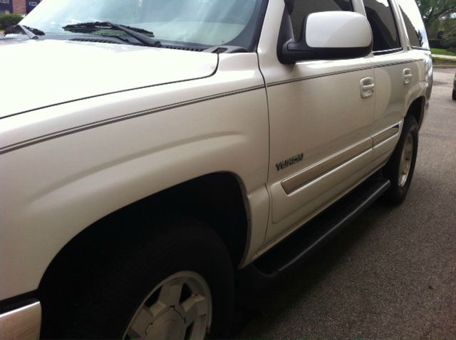 2005 GMC Yukon Ram 3500 Diesel 2-WD