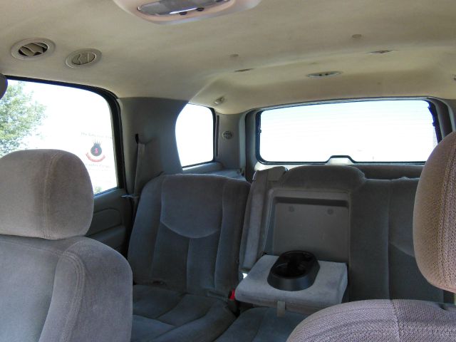 2005 GMC Yukon T6 AWD Leather Moonroof Navigation