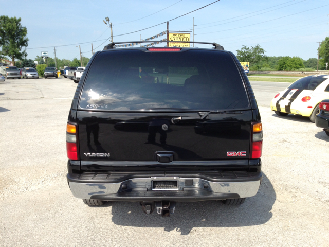 2005 GMC Yukon Ram 3500 Diesel 2-WD