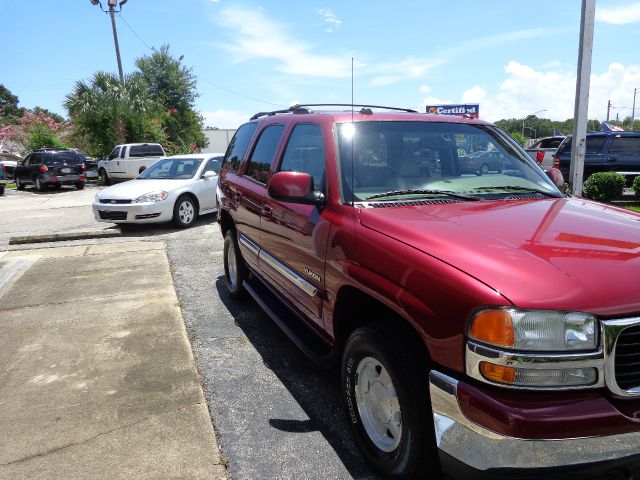 2005 GMC Yukon Wagon SE