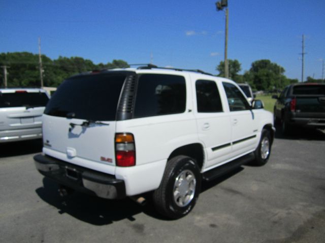 2005 GMC Yukon Ram 3500 Diesel 2-WD