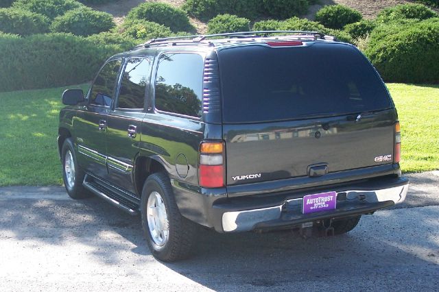 2005 GMC Yukon Ram 3500 Diesel 2-WD