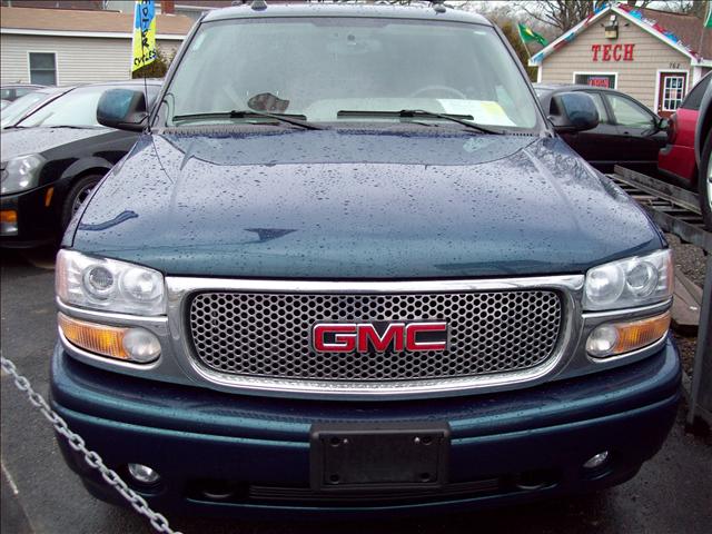 2005 GMC Yukon EX Sedan 4D