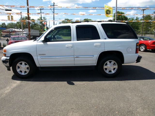 2005 GMC Yukon Ram 3500 Diesel 2-WD