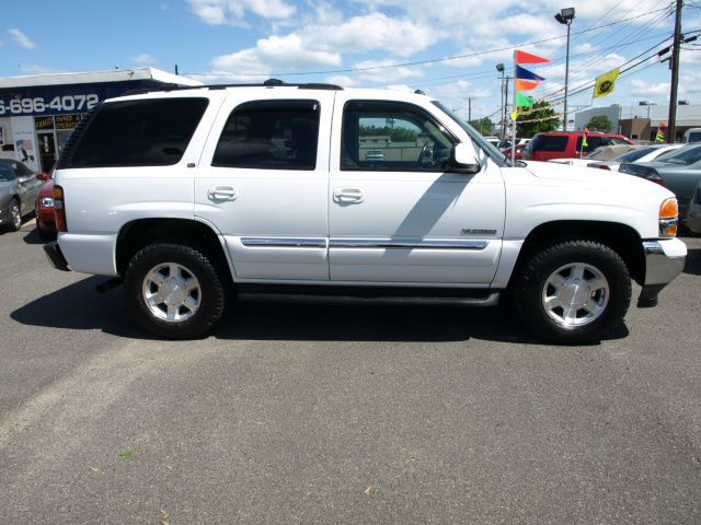 2005 GMC Yukon Ram 3500 Diesel 2-WD