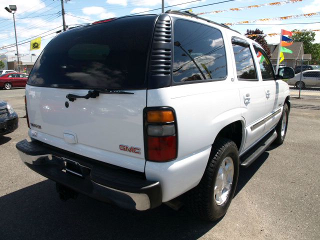 2005 GMC Yukon Ram 3500 Diesel 2-WD