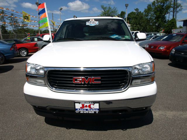 2005 GMC Yukon Ram 3500 Diesel 2-WD