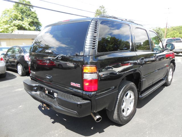 2005 GMC Yukon EX Sedan 4D