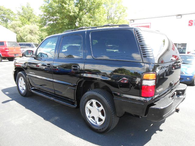 2005 GMC Yukon EX Sedan 4D