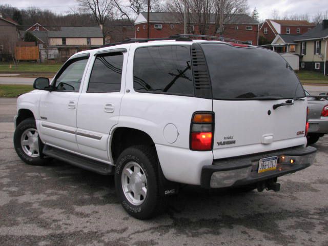 2005 GMC Yukon Ram 3500 Diesel 2-WD