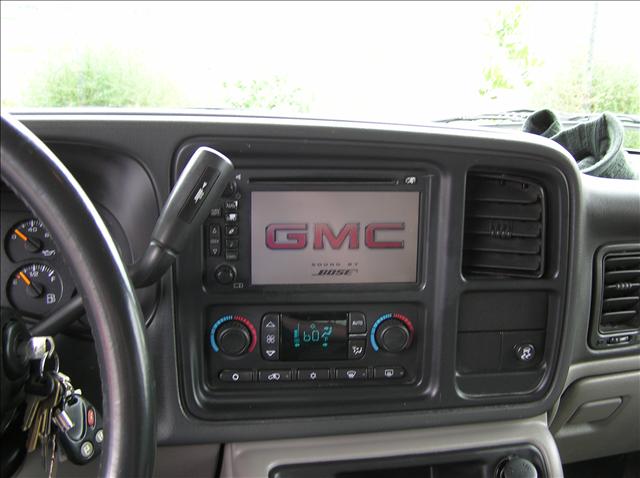 2005 GMC Yukon SLT