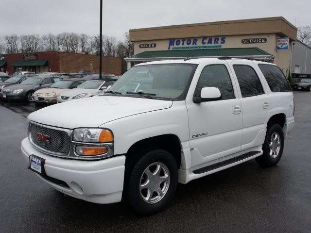 2005 GMC Yukon EX Sedan 4D