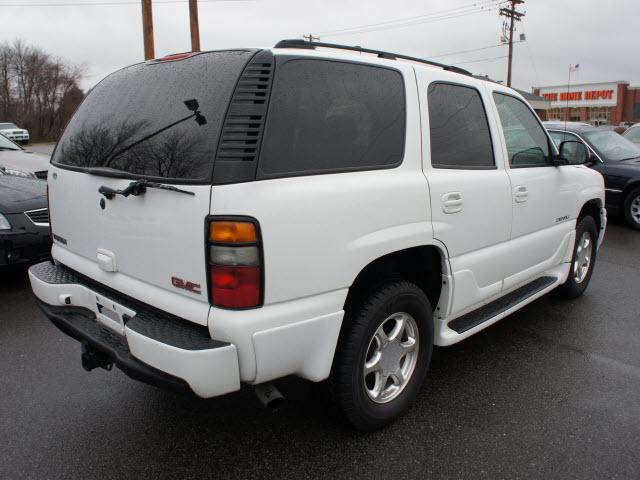 2005 GMC Yukon EX Sedan 4D