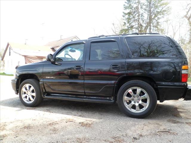 2006 GMC Yukon LS NICE