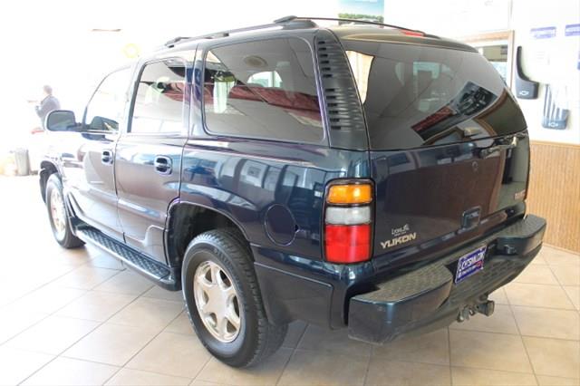 2006 GMC Yukon EX Sedan 4D