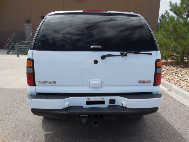 2006 GMC Yukon EX - DUAL Power Doors