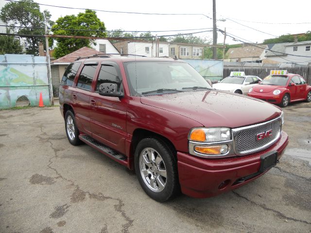 2006 GMC Yukon EX - DUAL Power Doors