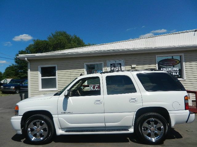 2006 GMC Yukon EX - DUAL Power Doors