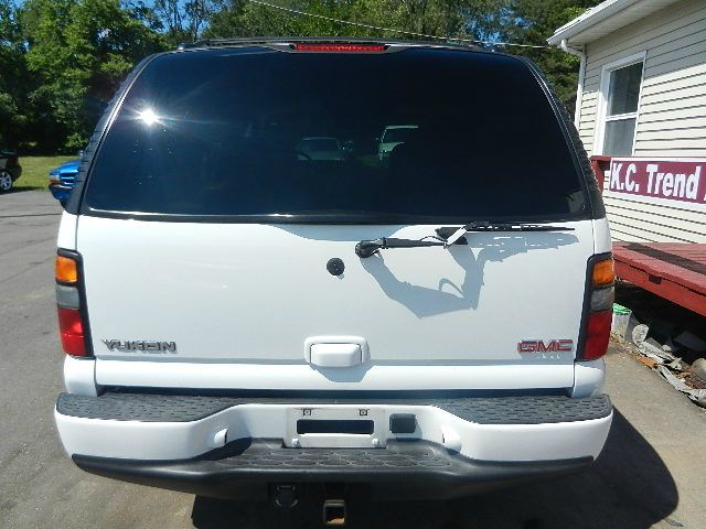 2006 GMC Yukon EX - DUAL Power Doors