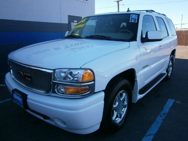 2006 GMC Yukon EX - DUAL Power Doors