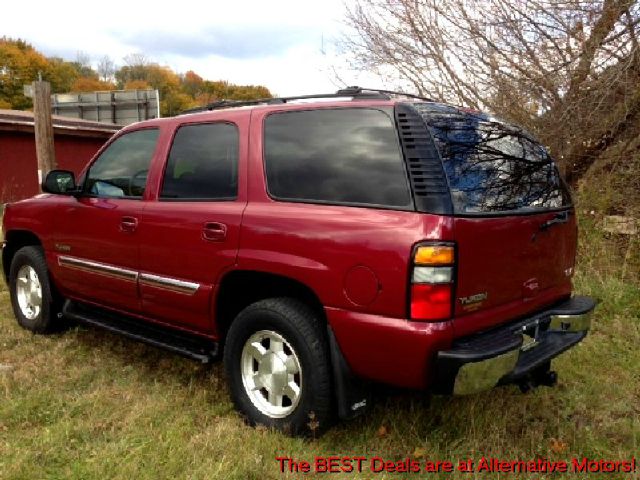 2006 GMC Yukon 4x4 Crew Cab LE