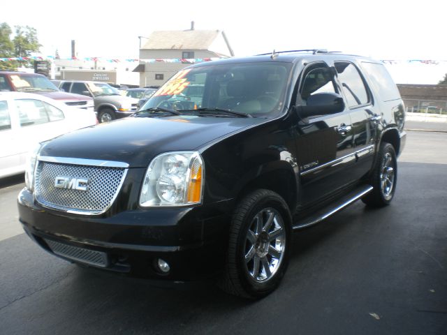 2007 GMC Yukon EX - DUAL Power Doors