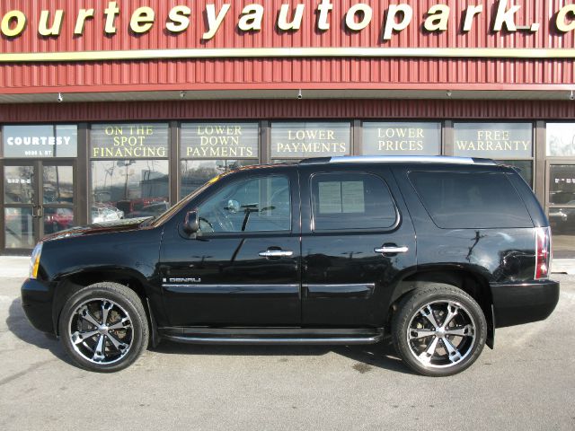 2007 GMC Yukon EX - DUAL Power Doors