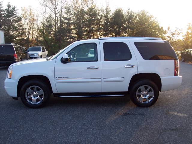 2007 GMC Yukon E23