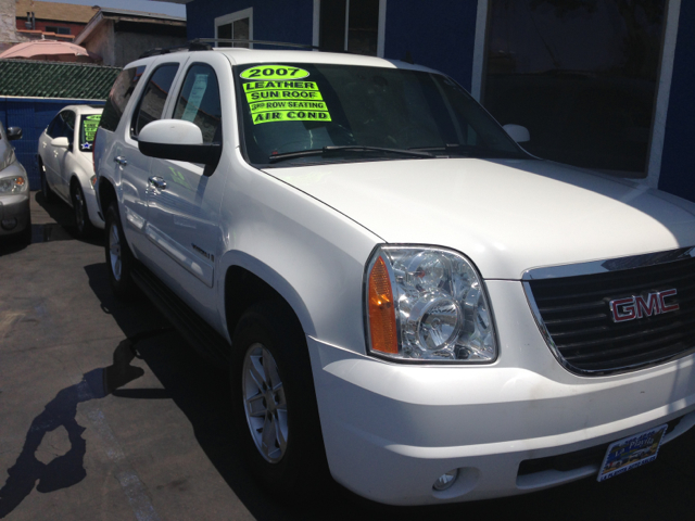 2007 GMC Yukon Reg Cab 124 WB SLT