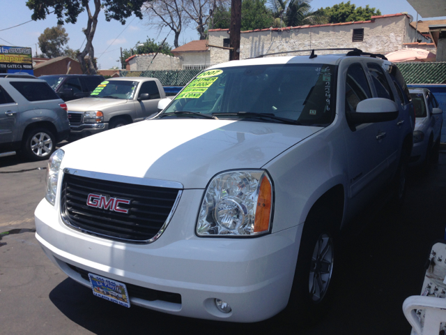 2007 GMC Yukon Reg Cab 124 WB SLT