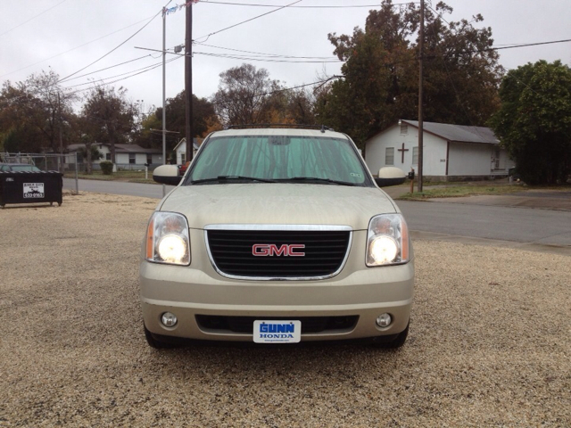 2007 GMC Yukon Reg Cab 124 WB SLT